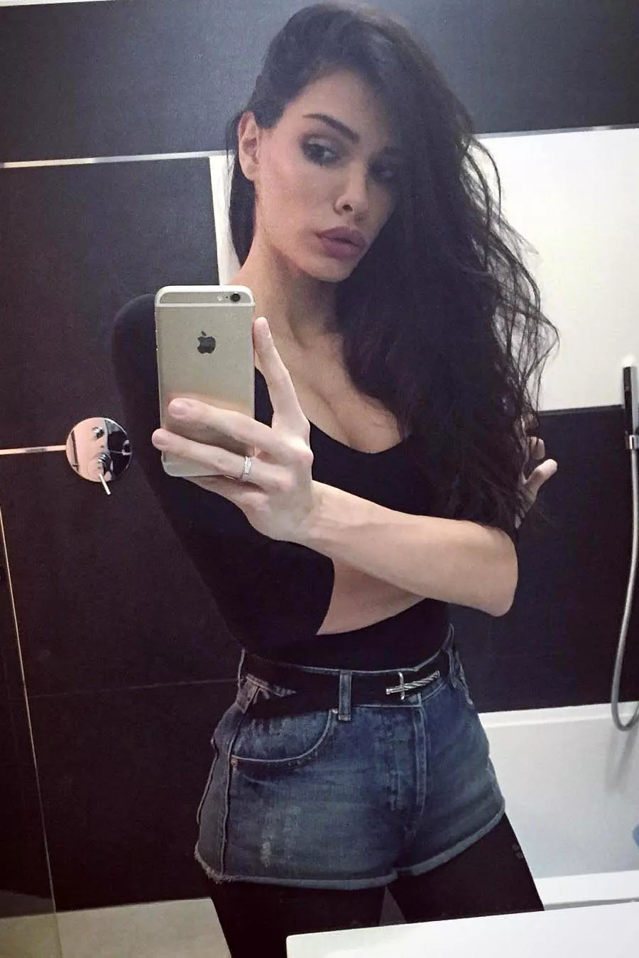 Escort Ecem